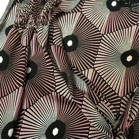 A Love Story Purple Black Mod Sleeveless Top - Picture 3 of 4